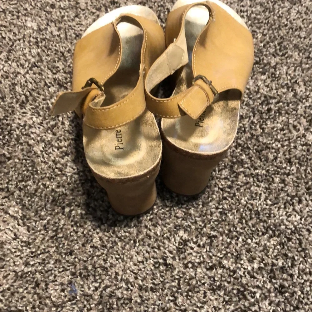 Women's Tan Slingback Open-Toe Sandals - Unbranded